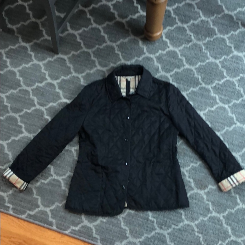 Ladies Burberry Classic quilted unlined jacket